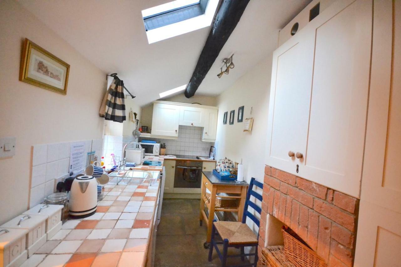 Odd Cottage Oddington  Buitenkant foto
